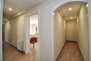 Big Apartment Caprabo