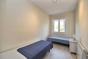 Big Apartment Caprabo