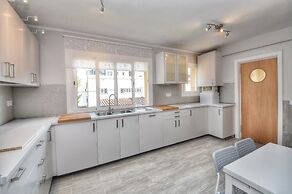 Big Apartment Caprabo