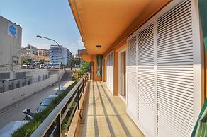 Big Apartment Caprabo