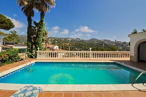 Villa Canyelles Natalie