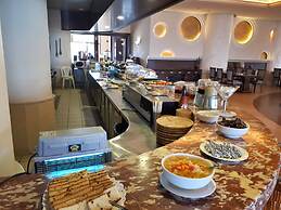 Jiyeh Marina Resort Hotel & Chalets