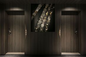 La Clef Champs-Élysées Paris by The Crest Collection