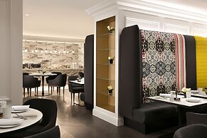 La Clef Champs-Élysées Paris by The Crest Collection