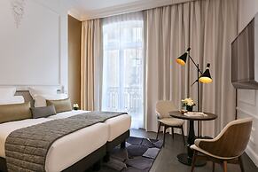 La Clef Champs-Élysées Paris by The Crest Collection