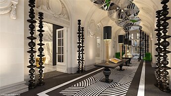 La Clef Champs-Élysées Paris by The Crest Collection