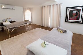 Graceland Conference & Lifestyle Centre