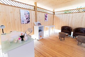 Graceland Conference & Lifestyle Centre