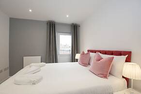 London Deluxe Apartments