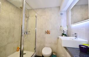 London Deluxe Apartments