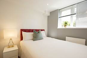 London Deluxe Apartments