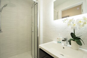 London Deluxe Apartments