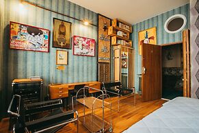Divná Pani Luxury Gallery Rooms