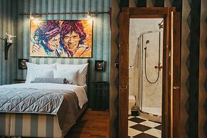 Divná Pani Luxury Gallery Rooms