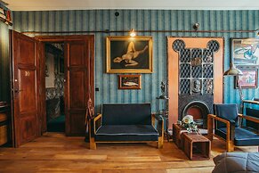 Divná Pani Luxury Gallery Rooms