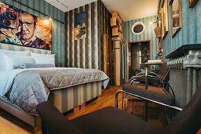 Divná Pani Luxury Gallery Rooms