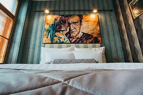 Divná Pani Luxury Gallery Rooms
