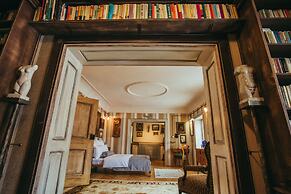 Divná Pani Luxury Gallery Rooms
