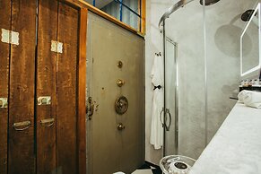 Divná Pani Luxury Gallery Rooms