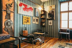 Divná Pani Luxury Gallery Rooms