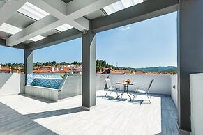 Nymphes Deluxe Accommodation