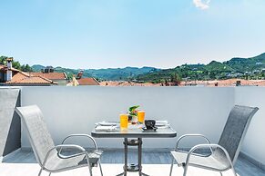 Nymphes Deluxe Accommodation