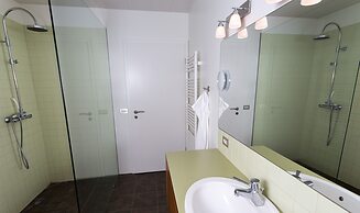 Vallakot Farm Guesthouse