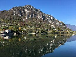 Hotel al Lago