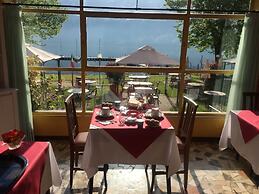 Hotel al Lago