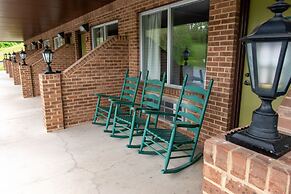 Townsend River Breeze Inn