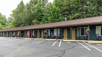 Townsend River Breeze Inn