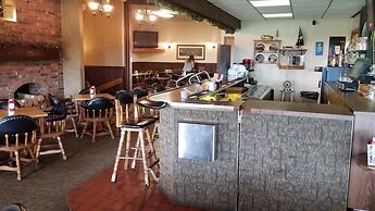 Alexander House Motel