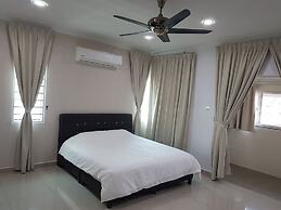 Sitiawan Homestay