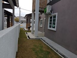Sitiawan Homestay