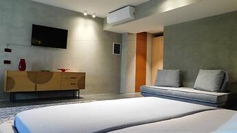 101 Adrianou Luxury Urban Stay