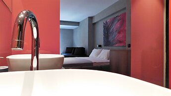 101 Adrianou Luxury Urban Stay