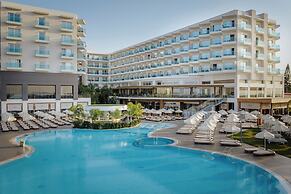 Nissiblu Beach Resort