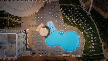 Nissiblu Beach Resort