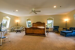 Payne's Harbor View Inn