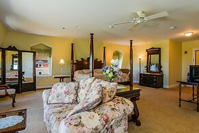 Payne's Harbor View Inn