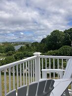 Payne's Harbor View Inn