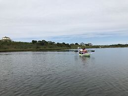 Payne's Harbor View Inn