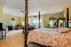 Payne's Harbor View Inn