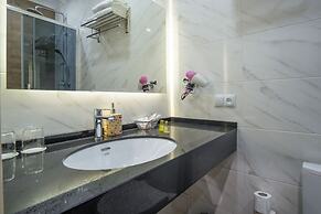 Boomerang Boutique Hotel