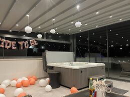 Luxury Majpruz Suites