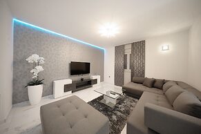 Luxury Majpruz Suites