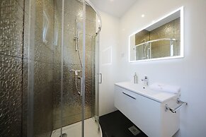 Luxury Majpruz Suites