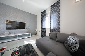 Luxury Majpruz Suites