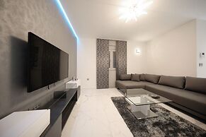 Luxury Majpruz Suites