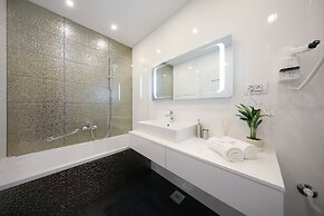 Luxury Majpruz Suites